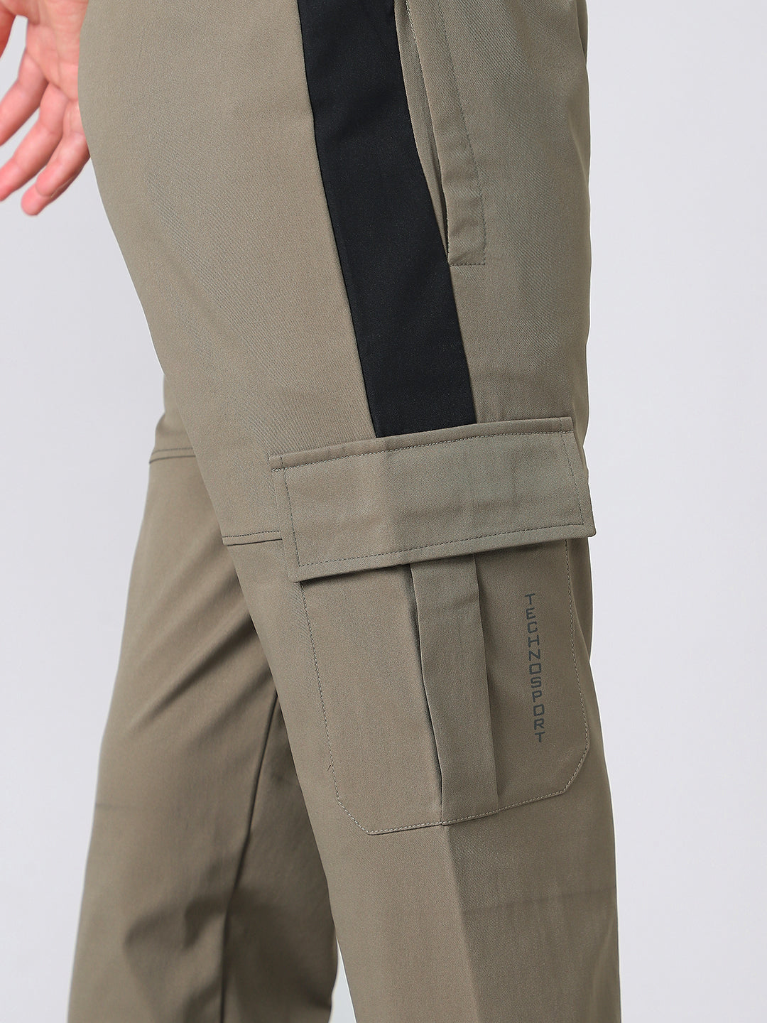 Boys Colorblock Straight Fit Sports Cargo Trackpants with TS FLEXI