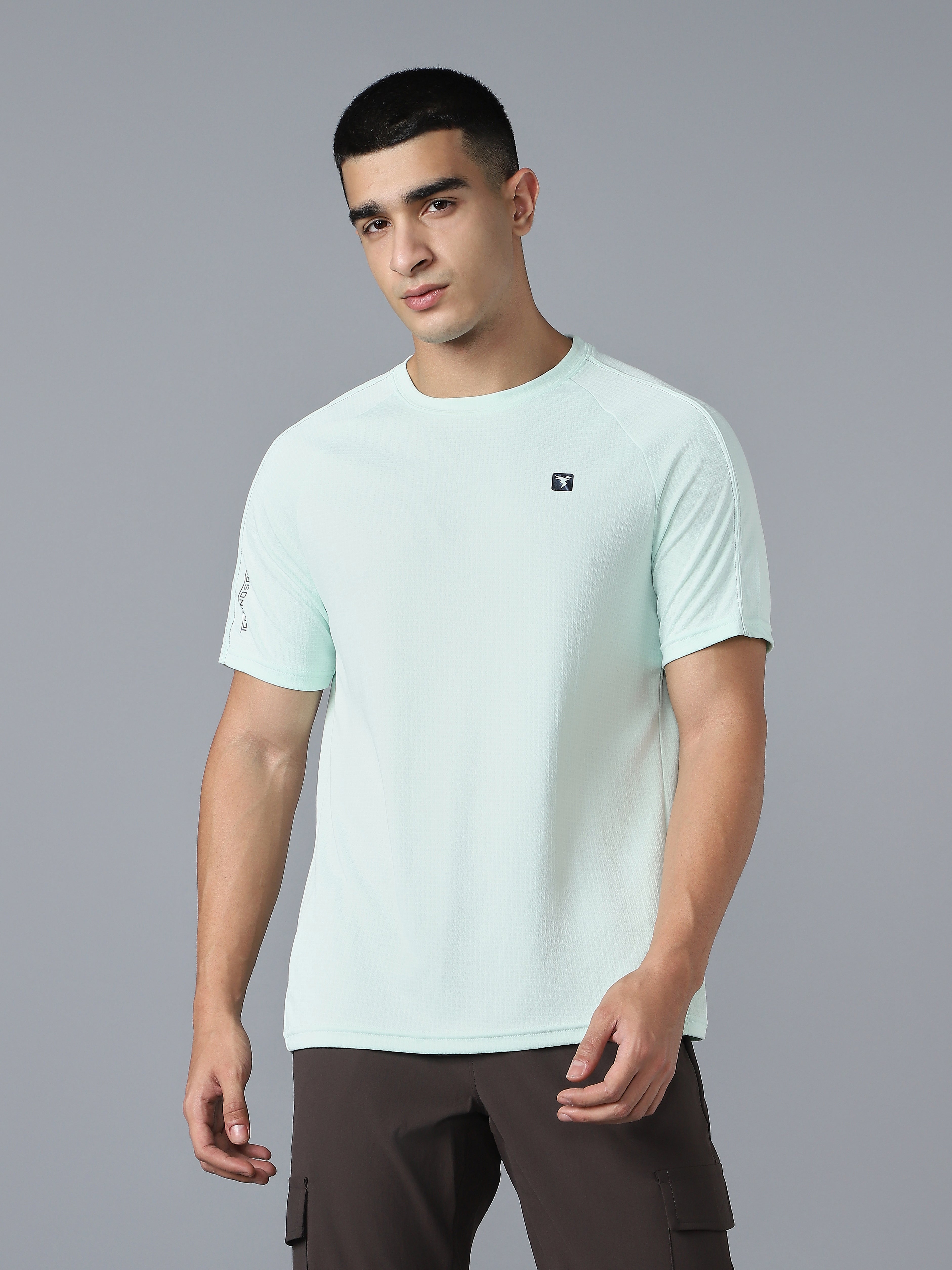 Men Solid Slim Fit Round Neck Sports T-shirt with TECHNOCOOL+
