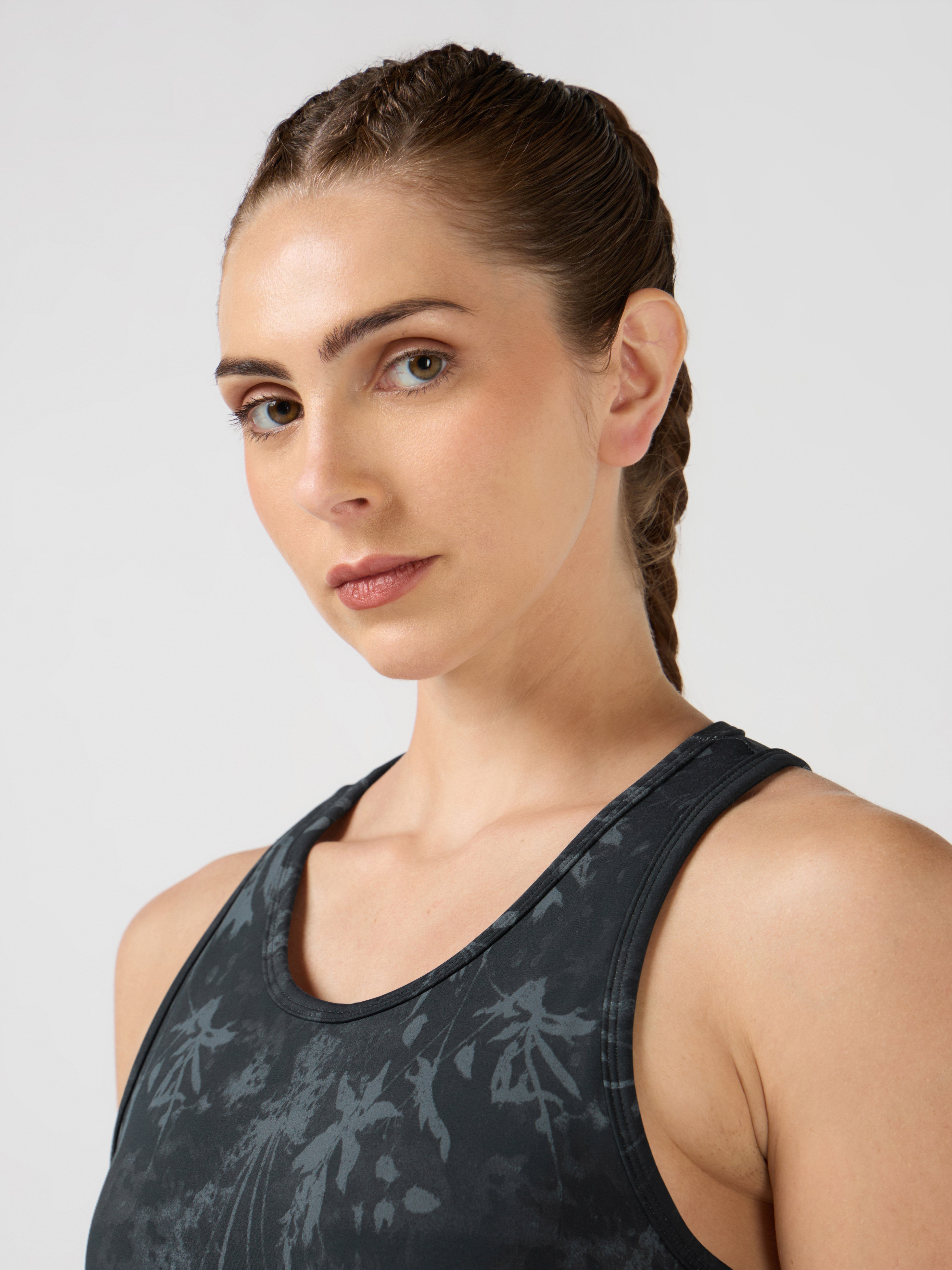 Women Slim Fit Scoop Neck Sports Bra with ELASTO PLUS