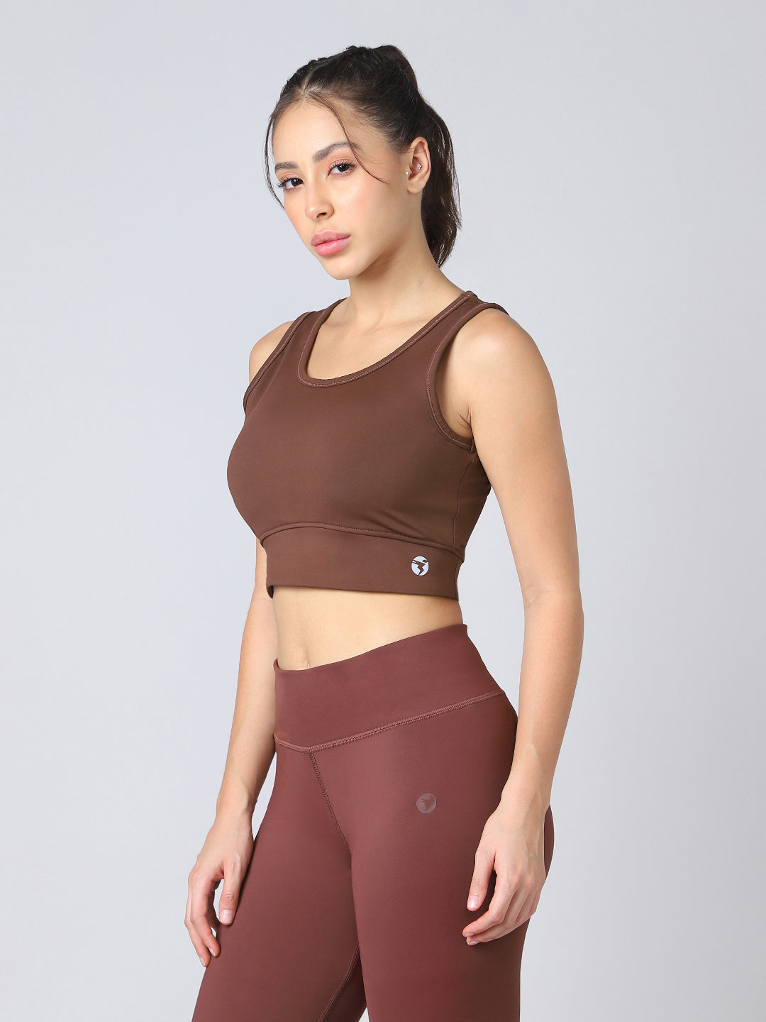 Women Solid Slim Fit Scoop Neck Sports Bra with ELASTO PLUS