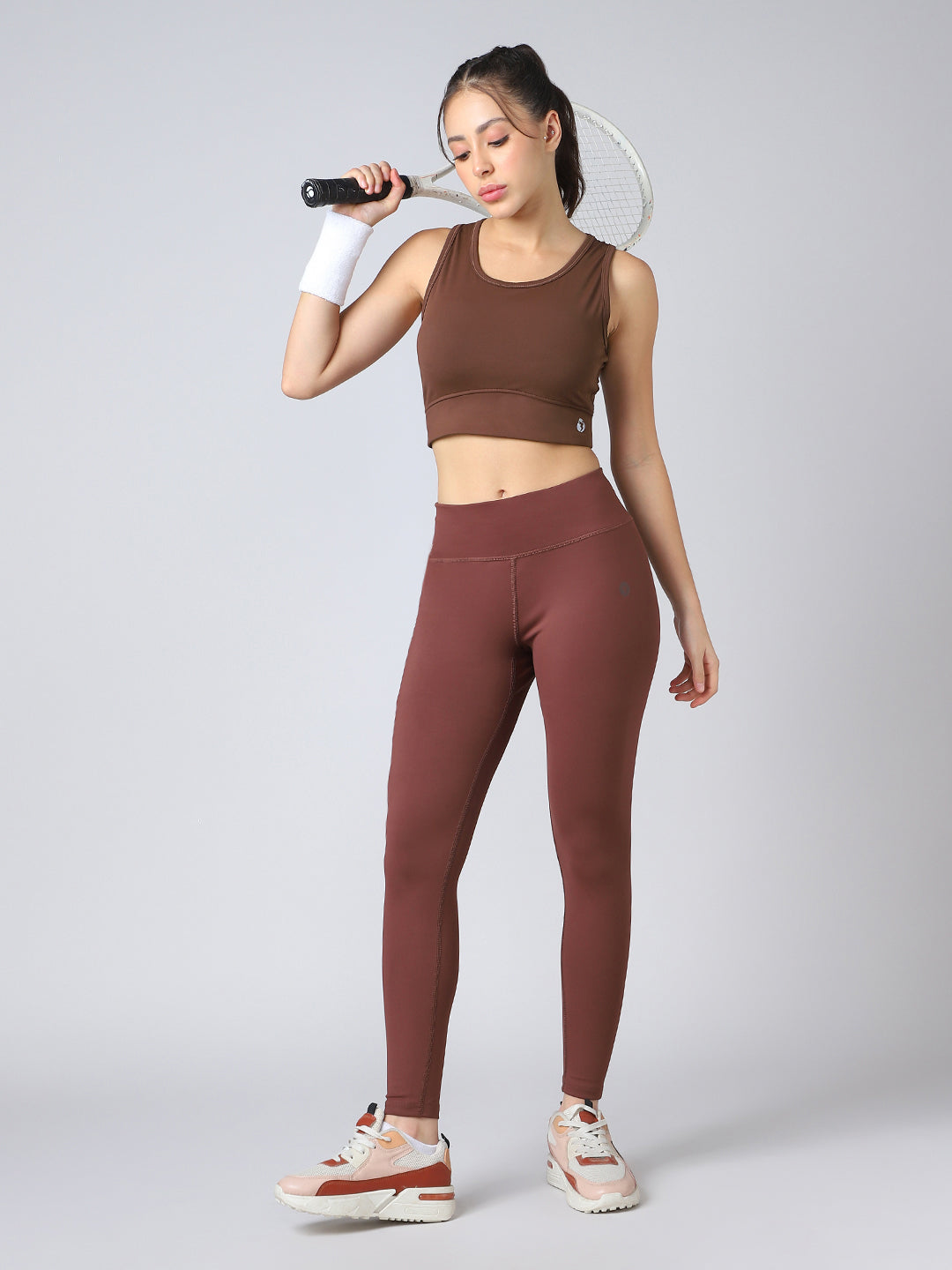 Women Solid Slim Fit Scoop Neck Sports Bra with ELASTO PLUS