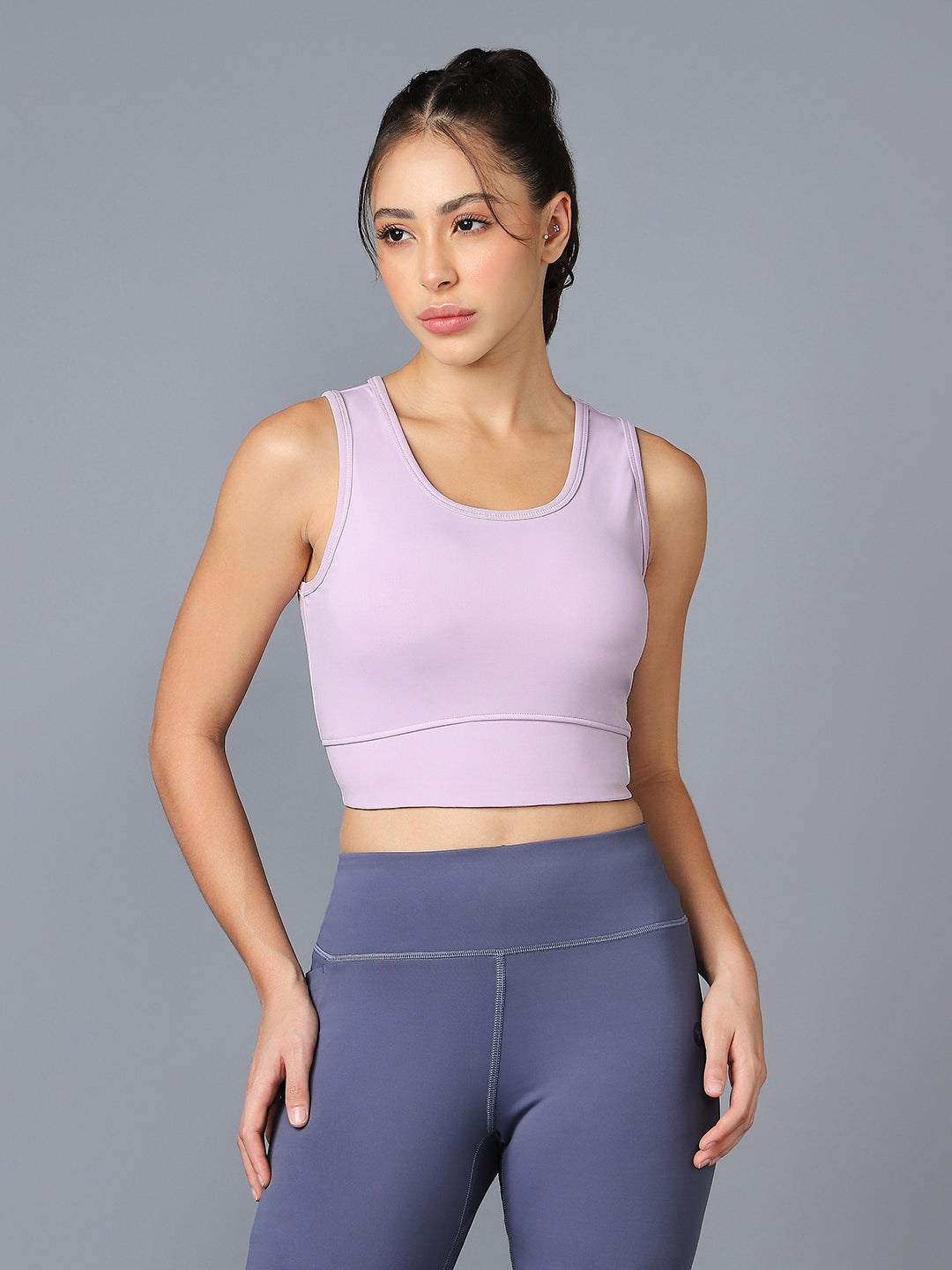 Women Solid Slim Fit Scoop Neck Sports Bra with ELASTO PLUS