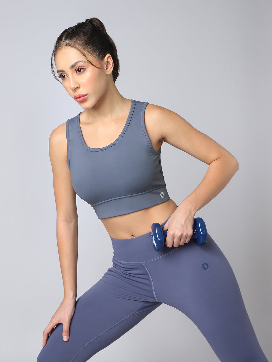 Women Solid Slim Fit Scoop Neck Sports Bra with ELASTO PLUS